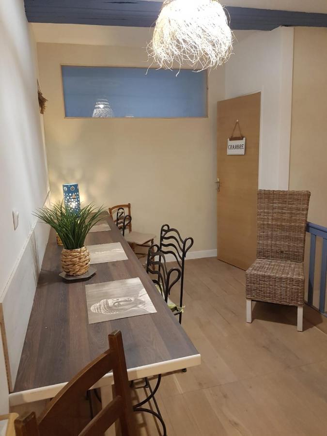 Hotel Fenetre Sur Cour Du Docteur Privey - Secure Park Bike - Voie Bleue à Tournus Extérieur photo